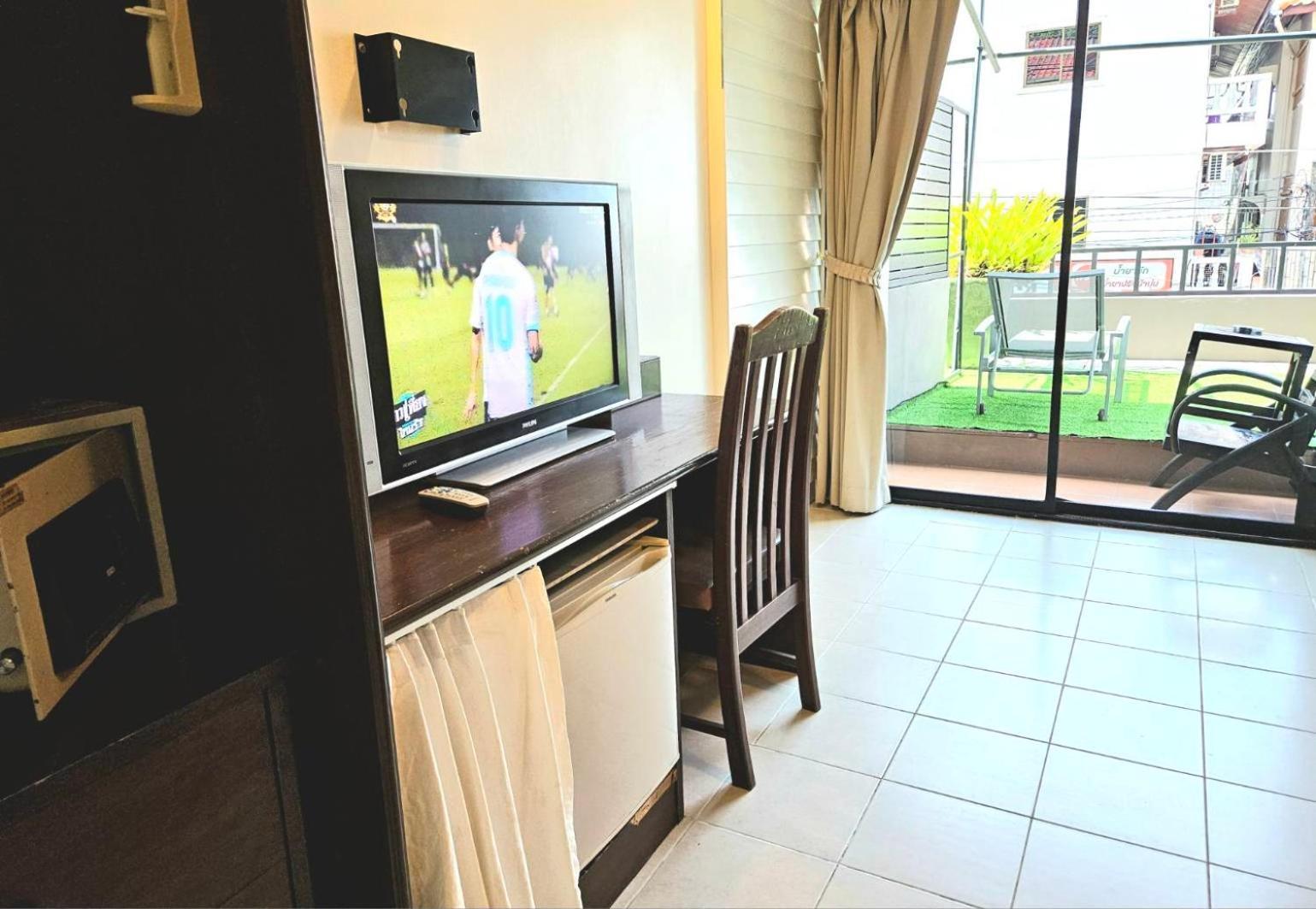 The Album Loft Apartment Patong Exterior photo