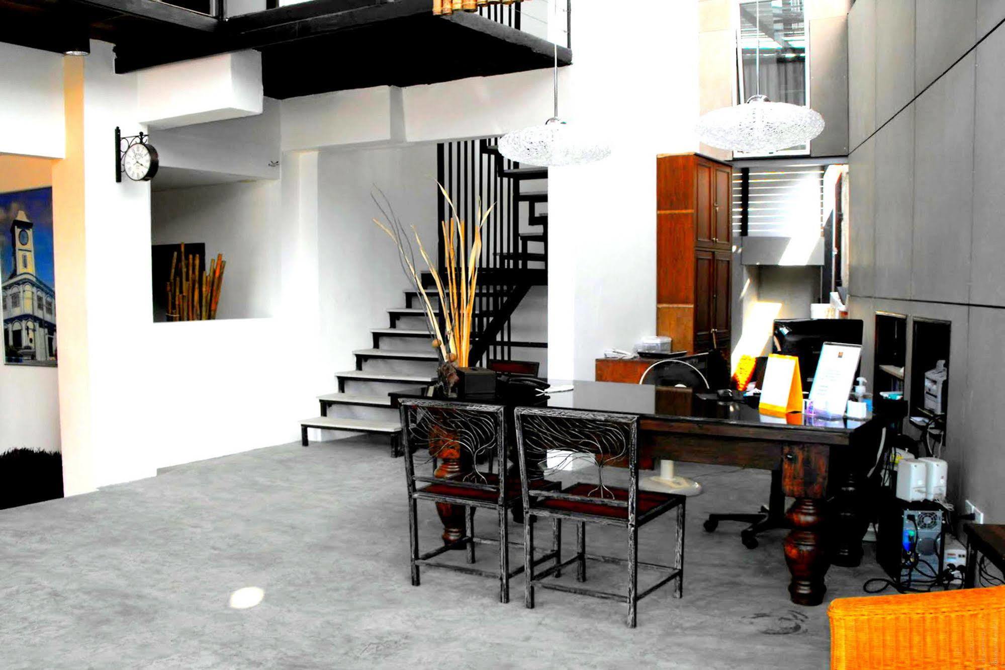 The Album Loft Apartment Patong Exterior photo